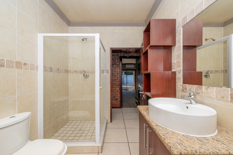 4 Bedroom Property for Sale in Sonkring Western Cape